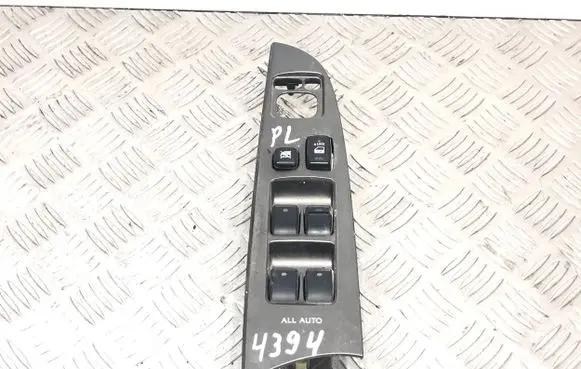 Lexus IS 220D-250-350 Electric window control switch 8404053070 514569