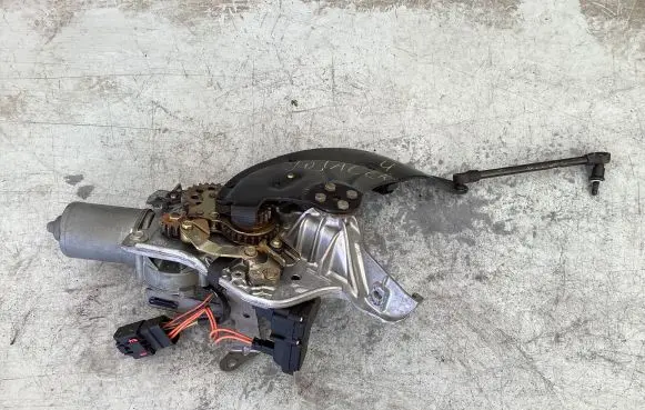 Chrysler Grand Voyager IV Tailgate/trunk/boot lift motor 
