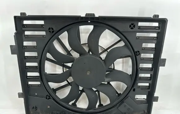 Volkswagen Touareg II Electric radiator cooling fan 7P0121207A