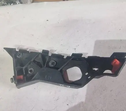Opel Corsa D Front bumper mounting bracket 13179963 475498858
