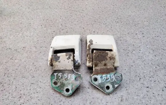 Volkswagen Transporter - Caravelle T5 Loading door lower hinge 7H0827154