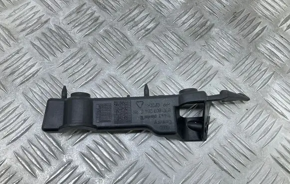 Audi A5 8T 8F Front bumper mounting bracket 8T0807284C