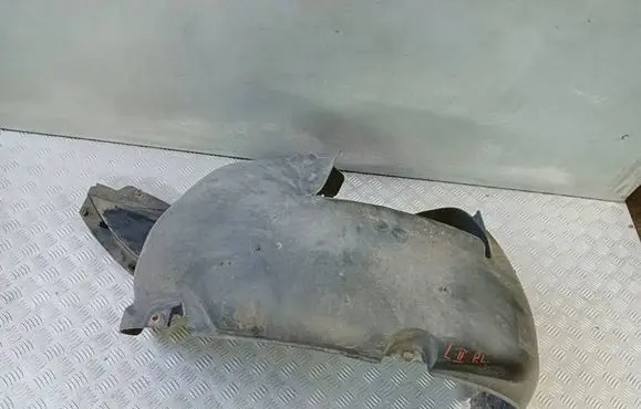Seat Leon (1P) Front wheel arch liner splash guards 1P0809957