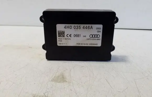 Audi Q3 8U Aerial antenna amplifier 4H0035446A