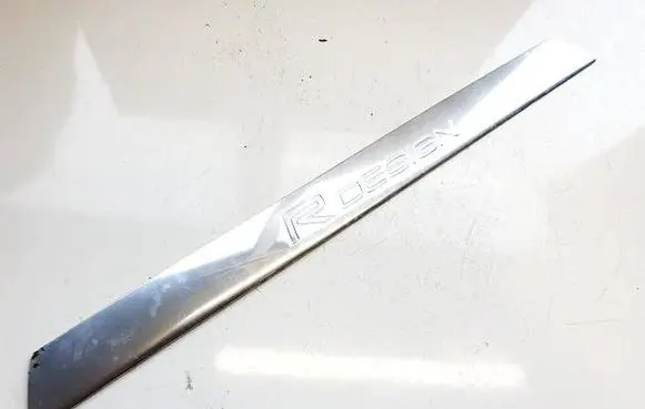 Volvo V40 Front sill trim cover 31440446