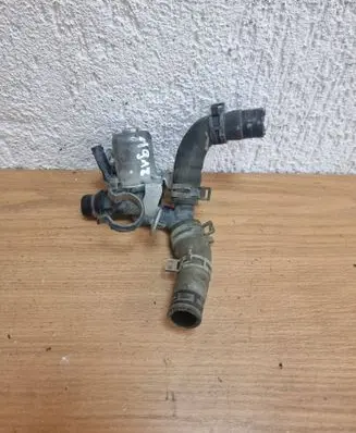 Mercedes-Benz E W212 Coolant heater control valve A6512000431 4012229C
