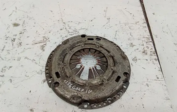 Volkswagen Golf IV Pressure plate 