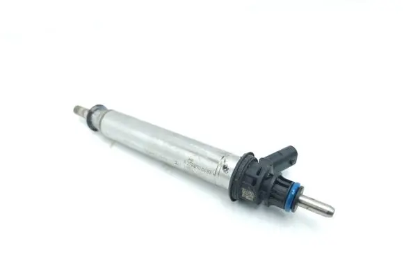 Mercedes-Benz SL AMG R231 Fuel injector A2780700687 312E N0030
