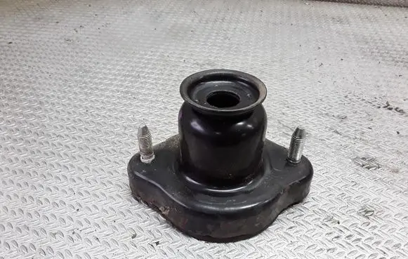 Mitsubishi Lancer X Coil spring/strut mount 
