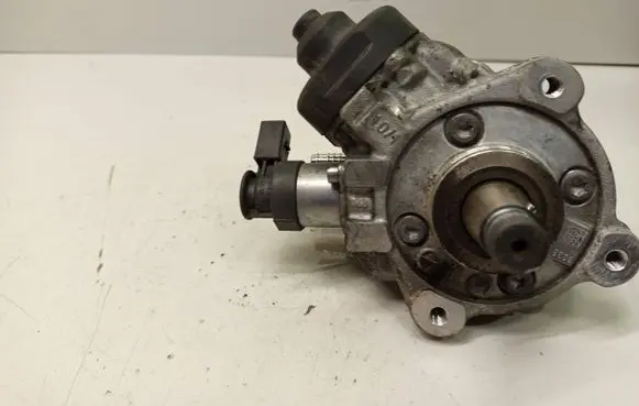 Audi A4 S4 B8 8K Fuel injection high pressure pump 03L130755AC 0445010529