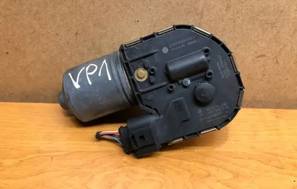 Volkswagen PASSAT B6 Wiper motor 3C2955119B
