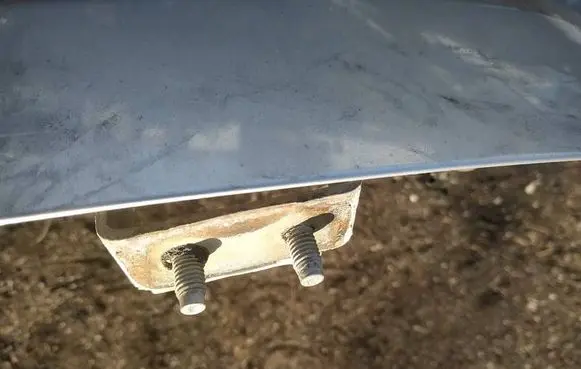 Nissan Primera Tailgate/trunk/boot hinge