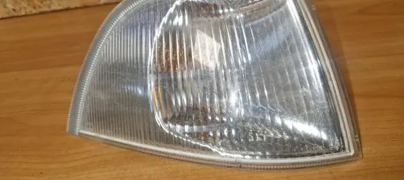 Volvo S40, V40 Front indicator light 30854654
