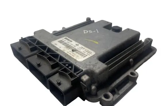 Dacia Sandero Engine control unit/module 237102213R 0281030439 237104128R