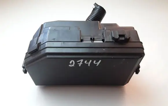 Honda CR-V Fuse module T1TE010