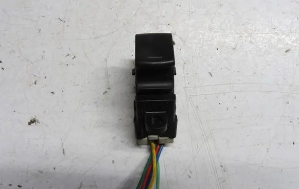 Nissan Note (E11) Electric window control switch 25411ED00B 2356