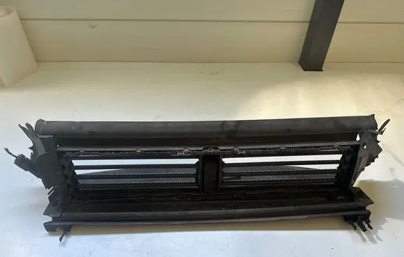 Opel Insignia B Intercooler air guide/duct channel 