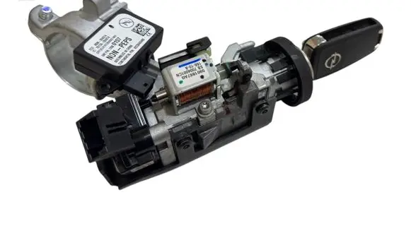 Opel Astra J Ignition lock 22762557 03490410743