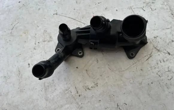 BMW 7 G11 G12 Thermostat 8576289