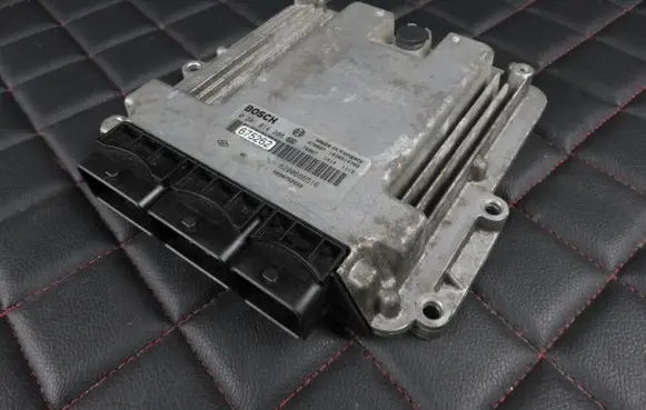 Opel Vivaro Engine control unit/module 0281014208 8200752059 8200666516