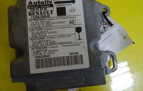Renault Scenic I Airbag control unit/module 7700418434E 550569000