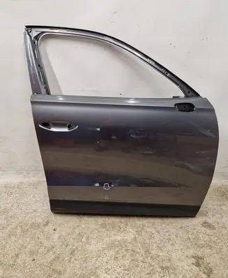 Skoda Karoq Front door