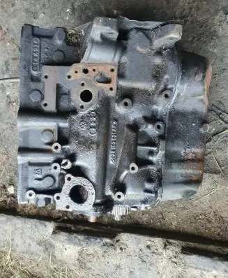 Volkswagen Transporter - Caravelle T4 Engine 028103021af 1x089412