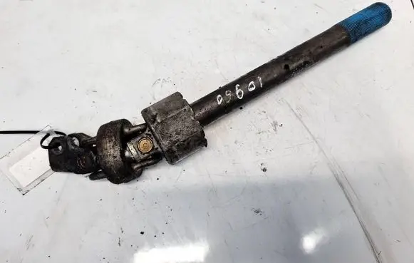 Volkswagen PASSAT B5 Steering column universal joint 