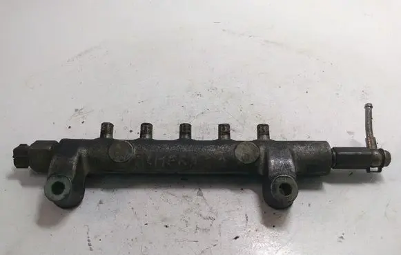 Nissan Almera N16 Fuel main line pipe