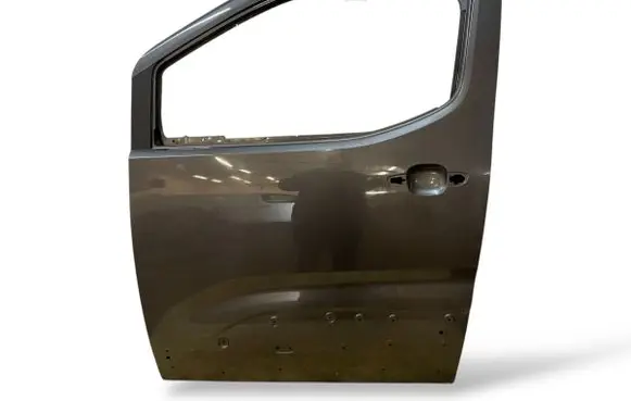 Peugeot Rifter Front door