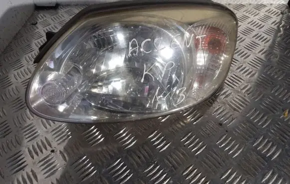 Hyundai Accent Headlight/headlamp