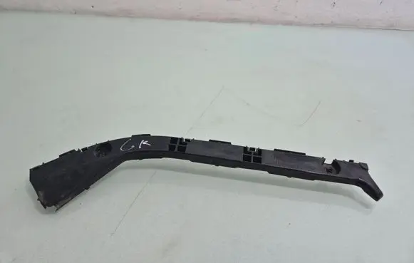 Toyota Prius (XW20) Rear bumper mounting bracket 5257647011