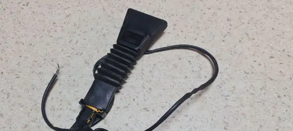 Opel Astra G Front seatbelt buckle 24404441 R9002974058
