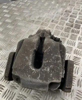 BMW 5 F10 F11 Front brake caliper 6024330