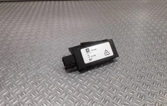 Opel Meriva B Front door interior light 13310886