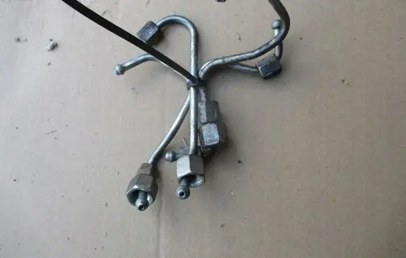 Fiat Doblo Fuel injector supply line/pipe UKADPALIWOWYBOSCH