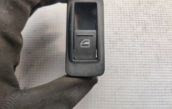 Volkswagen Transporter - Caravelle T5 Electric window control switch 7H5959539