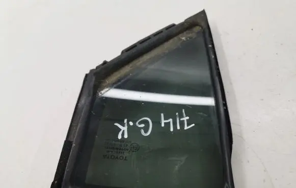 Toyota C-HR I Rear vent window glass 68189F4010