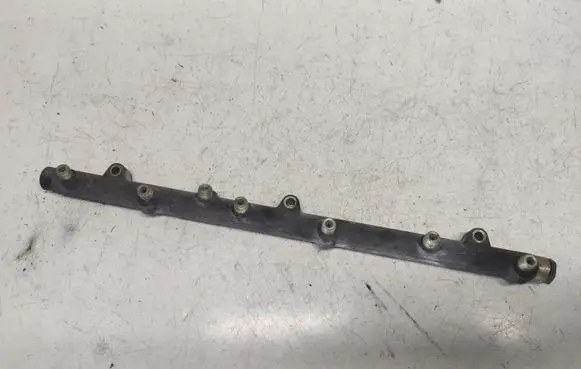 BMW 5 E39 Fuel main line pipe