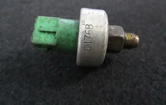 Ford Focus Air conditioning (A/C) pressure sensor 94BP3N824AA 94BP-3N824-AA