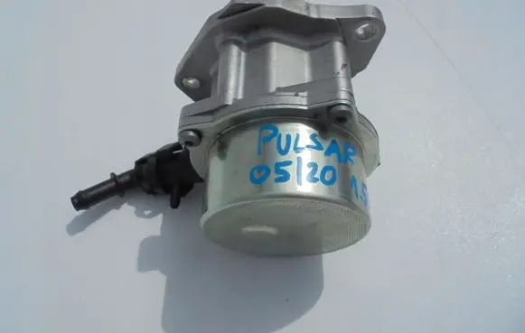 Nissan Pulsar Vacuum pump 146505272R