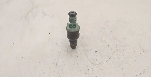 BMW 5 E39 Fuel injector 0280150415