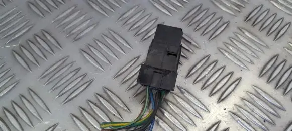 Nissan Primera Other relay 4rd00781404 4rd007814-04