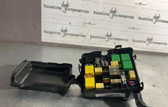 Peugeot 2008 I Fuse box set 9671924480