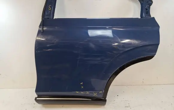 Honda HR-V Rear door
