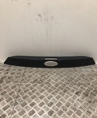 Ford Focus Trunk door license plate light bar BM51A434O4