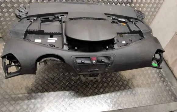 Citroen C4 Grand Picasso Dashboard 9683044677 9683044477
