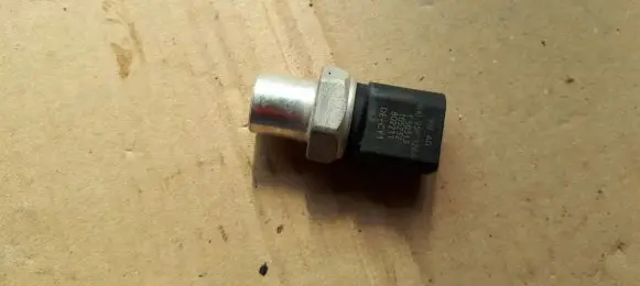 Audi A7 S7 4G Air conditioning (A/C) pressure sensor 4H0959126a