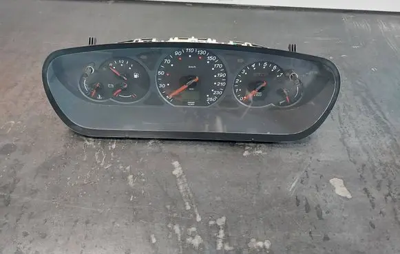 Citroen C5 Speedometer (instrument cluster) 9635289280