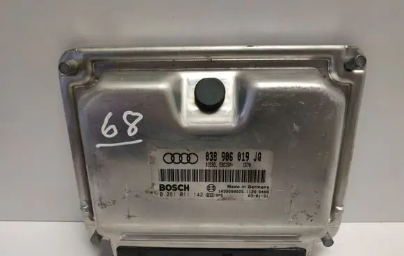 Audi A4 S4 B6 8E 8H Engine control unit/module 038906019JQ 0281011142